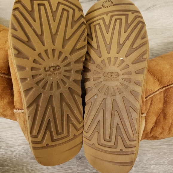 UGG Classic Tall Boots - Picture 5 of 8